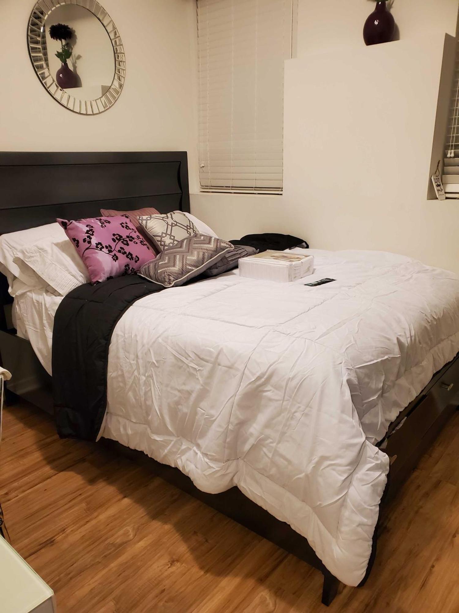 Beautiful Townhouse Near Yorkdale Mall, Wilson Subway Apartman Toronto Kültér fotó