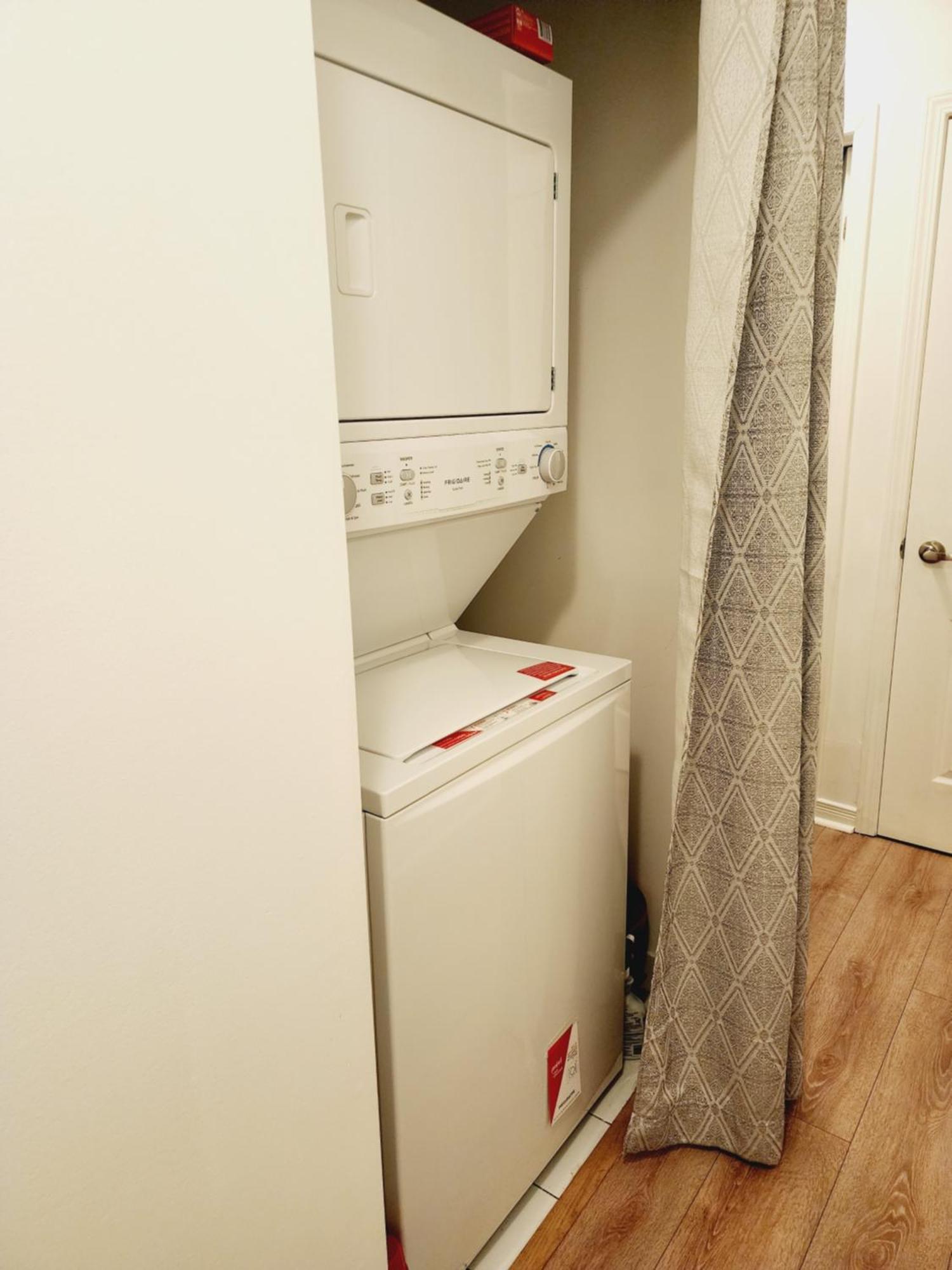 Beautiful Townhouse Near Yorkdale Mall, Wilson Subway Apartman Toronto Kültér fotó