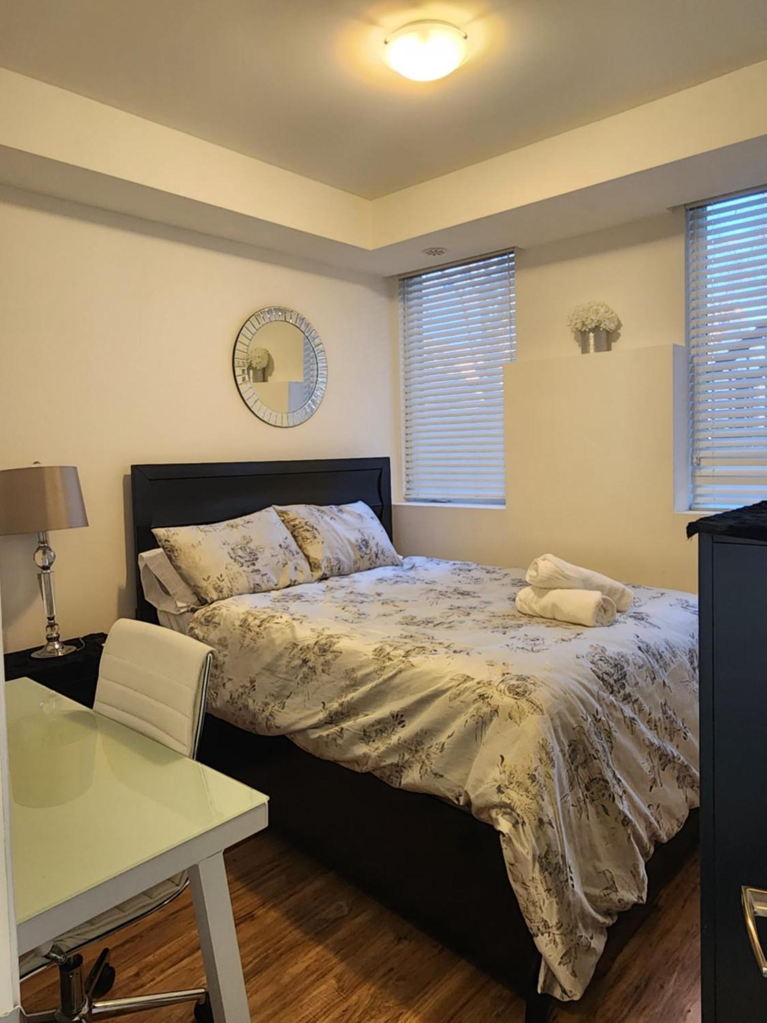 Beautiful Townhouse Near Yorkdale Mall, Wilson Subway Apartman Toronto Kültér fotó