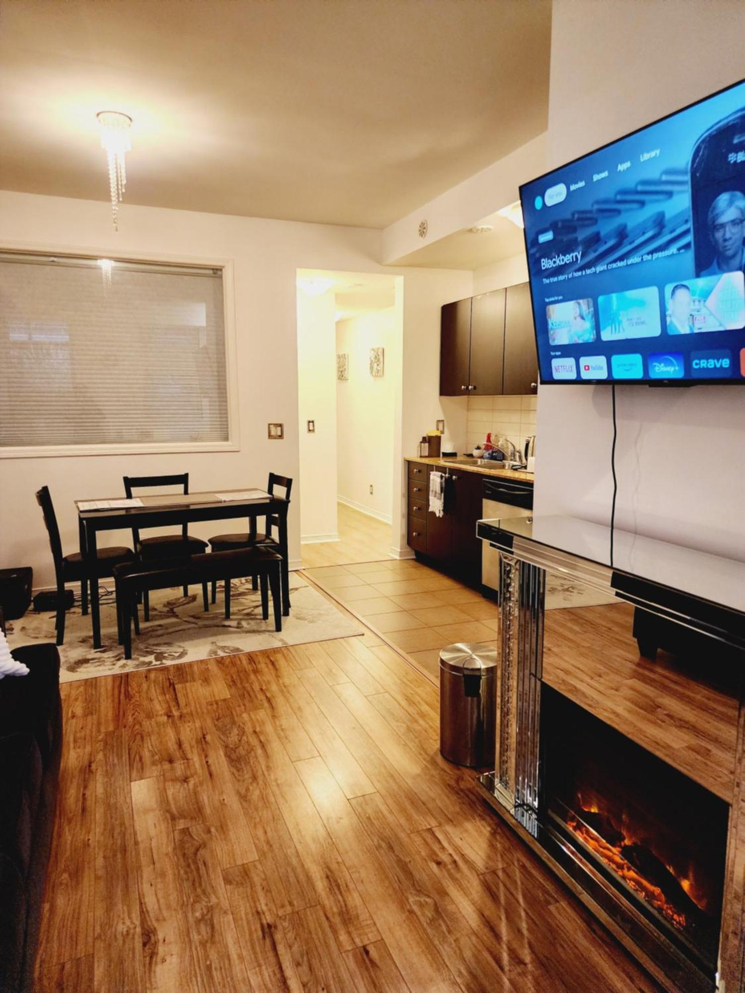 Beautiful Townhouse Near Yorkdale Mall, Wilson Subway Apartman Toronto Kültér fotó